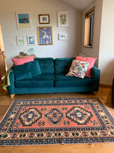 Load image into Gallery viewer, &quot;Dahlia&quot; Vintage Turkish Rug
